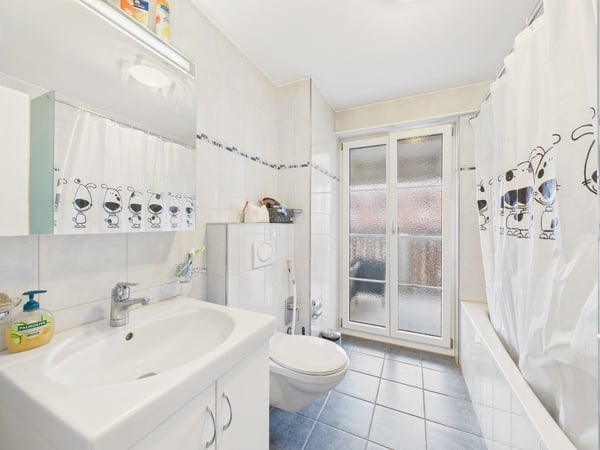 Helle 6.5-Zimmer-Wohnung mit 2 Balkonen in Bachenbülach 6