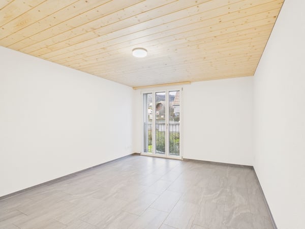 Neue 8-Zimmer Wohnung in Thurnen 6