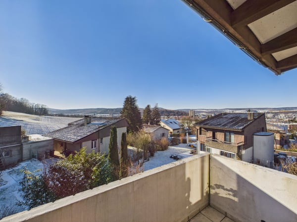 Ein heimeliges 9.5-Zimmer-Einfamilienhaus voller Licht und Grosszügigkeit 12