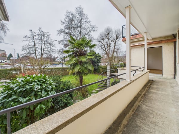 Charmantes 7.5-Zimmer Reihenhaus mit Garten in Nidau 9