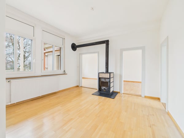 Charmantes 7.5-Zimmer Reihenhaus mit Garten in Nidau 1