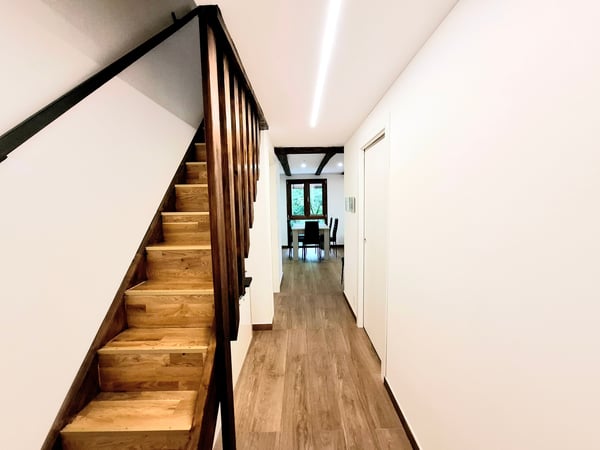 Moderno appartamento di 5.5 locali su due livelli a Verzasca 7