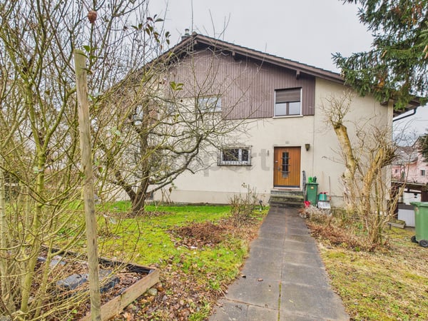 Charmantes Einzelzimmer mit praktischer Möblierung in Oberweningen 8