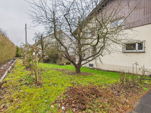 Charmantes Einzelzimmer mit praktischer Möblierung in Oberweningen 9