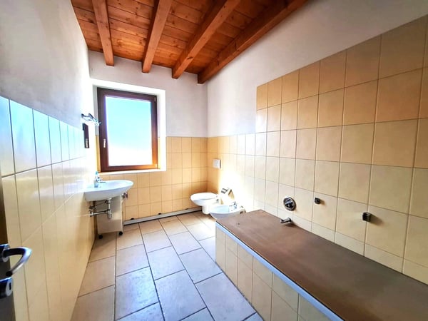 Vivere di lusso a Chiasso, nel Canton Ticino - Pratica soluzione da 250m2 11