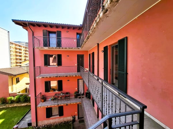 Vivere di lusso a Chiasso, nel Canton Ticino - Pratica soluzione da 250m2 4