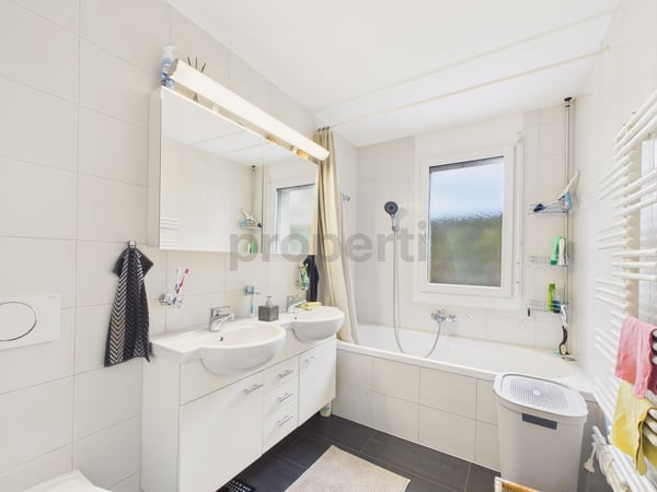 Moderne 5.5-Zimmer Wohnung mit 290m2 Garten in Wetzikon 10
