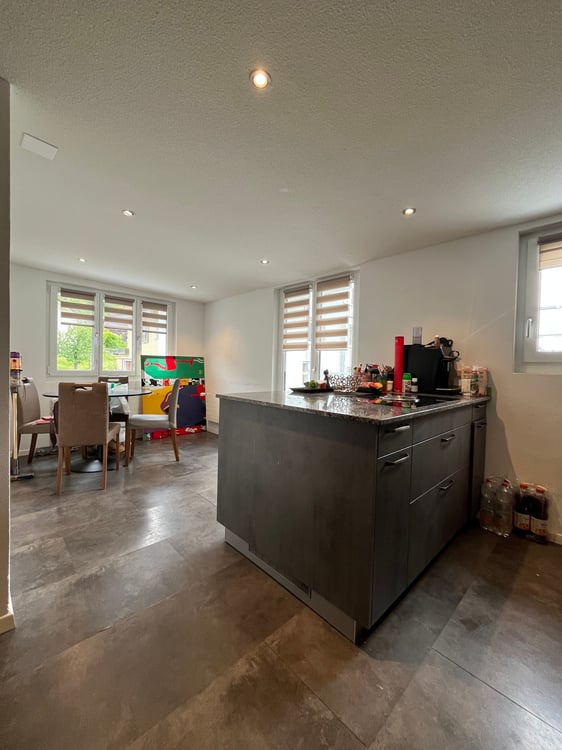 Ruhig gelegene 4.5 Maisonette-Wohnung mit herrlichem See- und Bergblick in Quarten 4