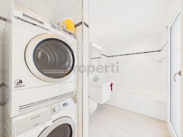 Moderne 4.5-Zimmer-Wohnung mit sonnigen Terrassen in Winterthur 7