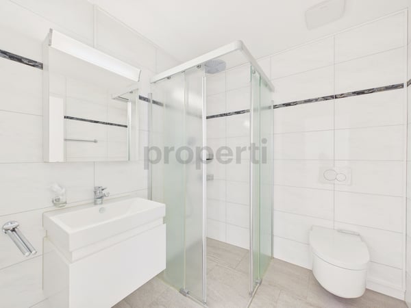 Moderne 4.5-Zimmer-Wohnung mit sonnigen Terrassen in Winterthur 6