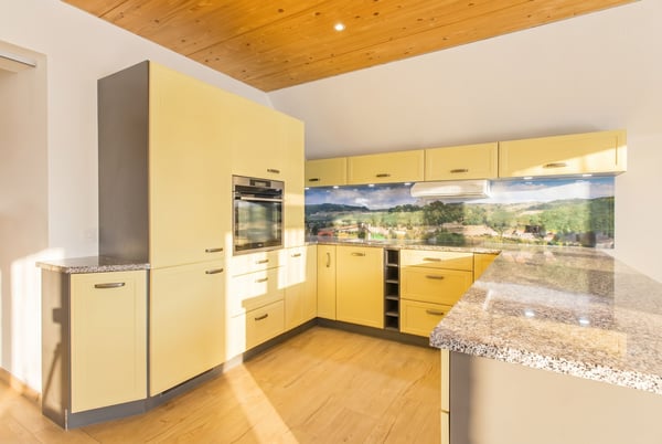 Grosszügige 4.5-Zimmer-Maisonette mit Balkon und hochwertigem Ausbaustandard in Tann 6