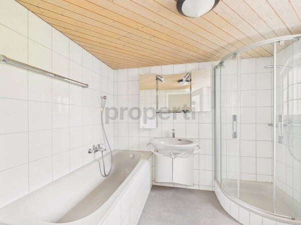 Wohntraum am Zürichsee: Exklusive Maisonette mit Seesicht und eigenem Gartenanteil 11