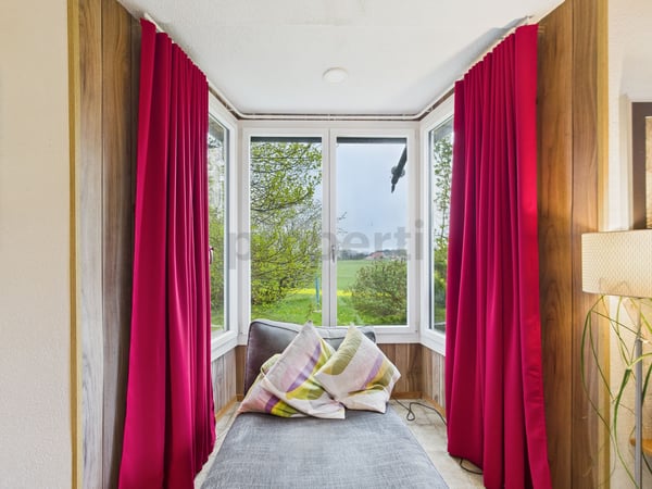 Grande maison individuelle avec appartement indépendant, jardin et vue dégagée 6