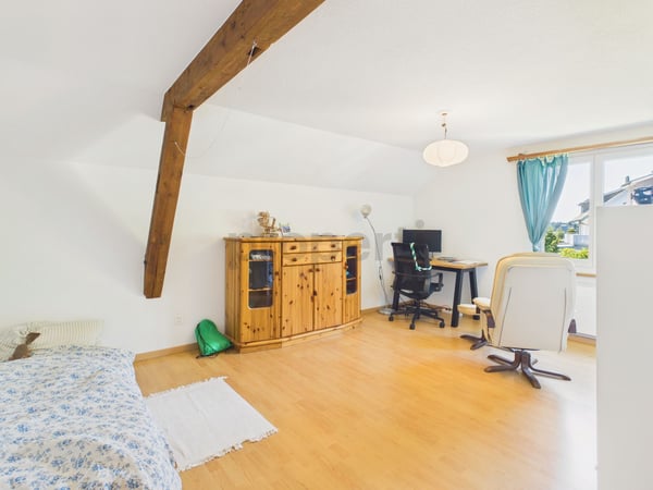 Charmante 4.5-Zimmer-Maisonette-Wohnung in ruhiger Lage von Effretikon 6