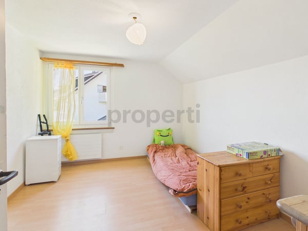 Charmante 4.5-Zimmer-Maisonette-Wohnung in ruhiger Lage von Effretikon 7