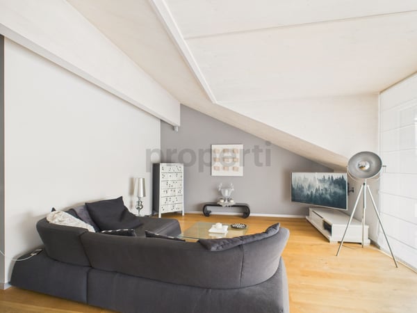 Spacieux 5.5 pièces attic-flat avec balcon, La Chaux-de-Fonds 1