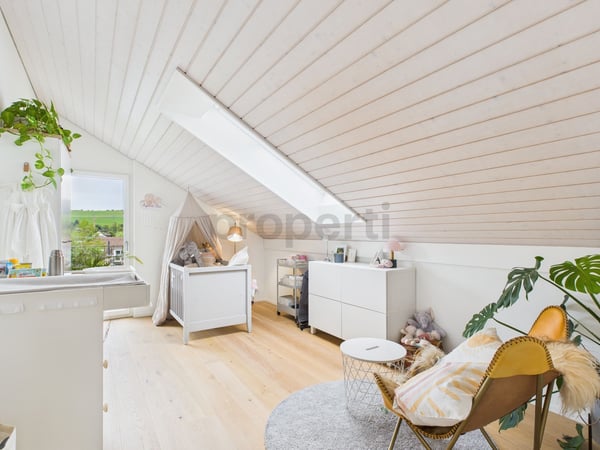 Moderne 5.5-Zimmer Dachwohnung in Erlinsbach mit wunderschöner Terrasse, von wo Sie die Abendsonne geniessen können 7