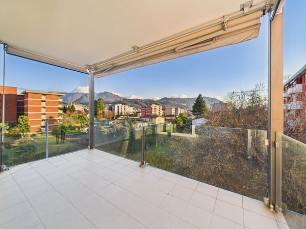 Elegante appartamento di 4.5 locali con vista panoramica e doppia terrazza ad Agno 10