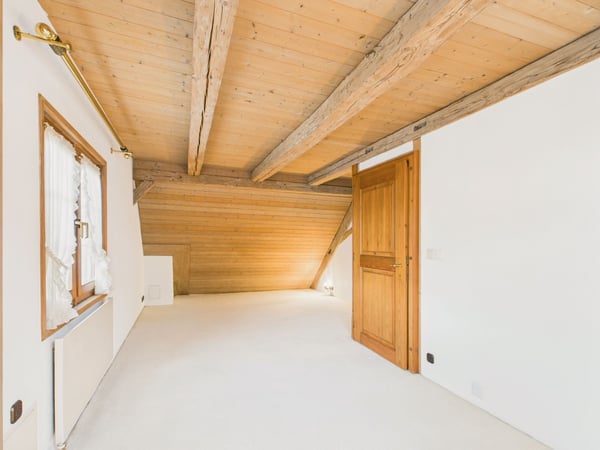 Einzigartige 5.5-Zimmer Dachwohnung 12