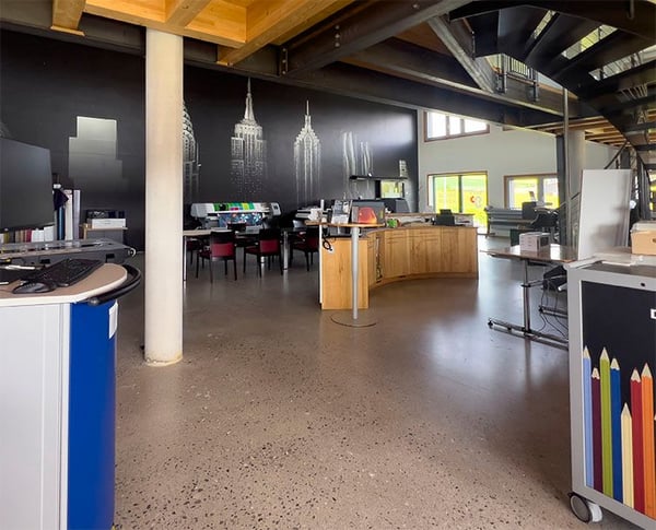 Vielseitige Gewerbefläche in Jegenstorf: Heller Showroom mit ca. 238 m² 4
