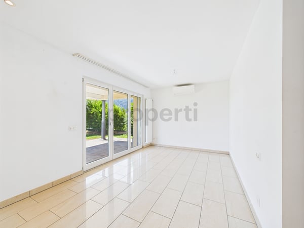 Luminoso appartamento da 4.5 locali con giardino a Morcote 5