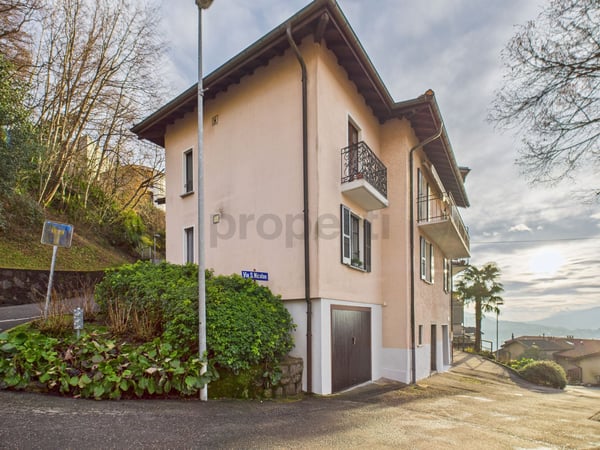 Casa bifamiliare a Viganello con vista su Lugano - ideale come residenza o investimento 2