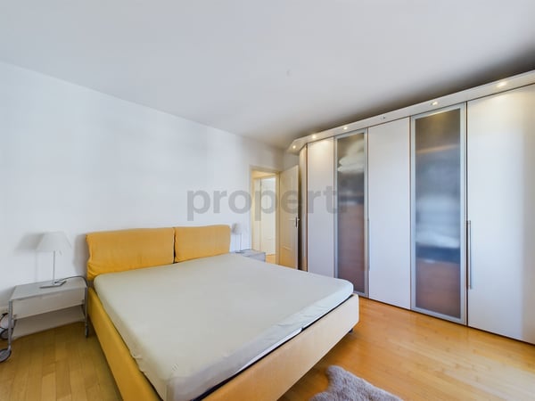 Appartamento ammobiliato di 2,5 locali a Locarno con vista lago e arredi moderni 4