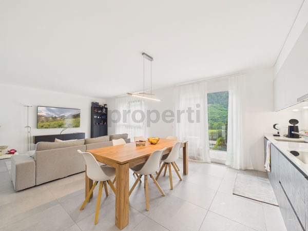 Moderno appartamento 2.5 locali con balcone, Claro- Bellinzona 1