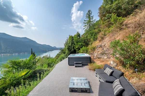 Villa di charme a Morcote con giardino e vista lago mozzafiato 12