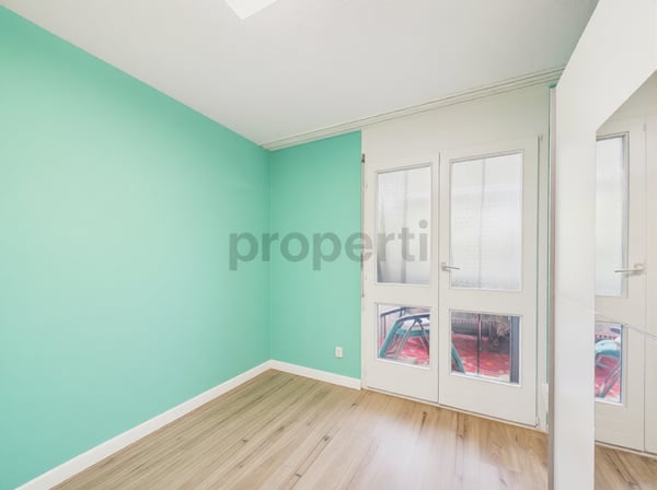 Ruhige und komfortable 3.5-Zimmer-Wohnung in Unterlunkhofen 6