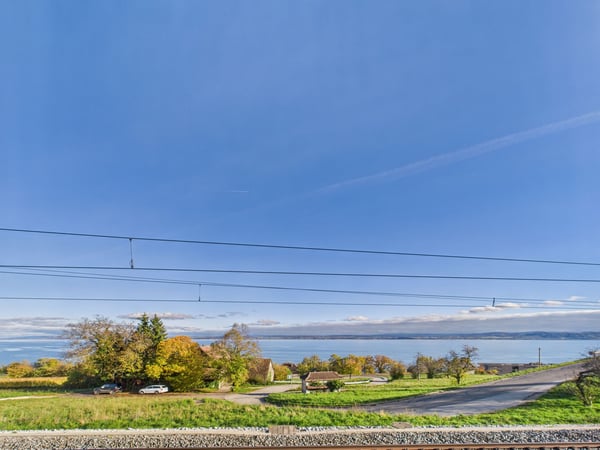 Maison individuelle exclusive avec vue sur le lac à Chez-le-Bart, canton NE 11
