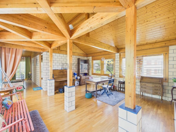 Spacieuse maison individuelle de 6 pièces avec vue dégagée 7