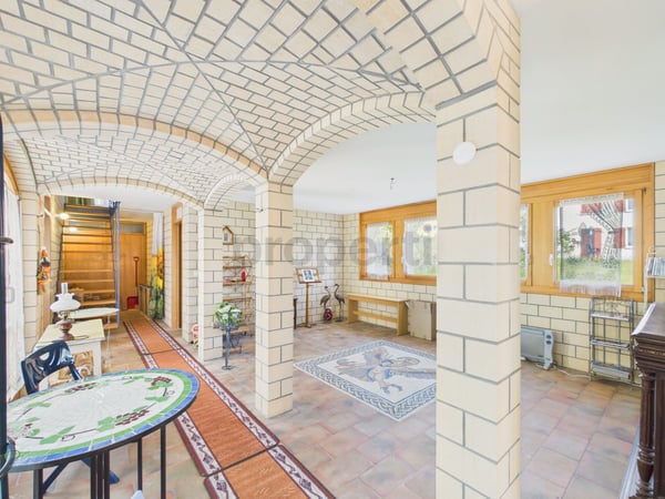 Spacieuse maison individuelle de 6 pièces avec vue dégagée 2