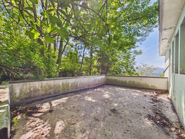 Spaziosa villa 9 locali vista lago, Viganello (o investimento per costruttori, si veda descrizione) 10