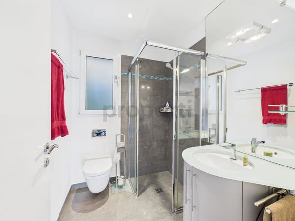 Incantevole appartamento di 3.5 locali con vista mozzafiato sul Lago Maggiore / Charmante 3.5-Zimmer-Wohnung mit Seeblick in Gerra (Gambarogno) 12