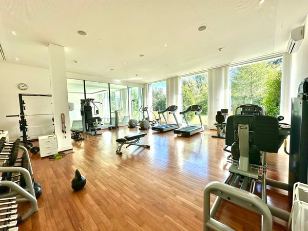 Proprietà di lusso con vista sul lago e servizi esclusivi in resort 5 stelle 9
