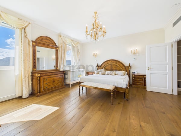 Proprietà di lusso con vista sul lago e servizi esclusivi in resort 5 stelle 7