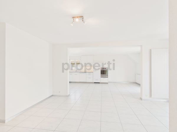 Moderne 3.5-Zimmer-Wohnung mit grosszügigem Grundriss und sonnigem Aussenbereich in Utzigen 6