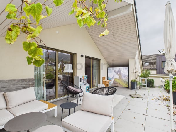 Moderne 5.5-Zimmer Dachwohnung in Erlinsbach mit wunderschöner Terrasse, von wo Sie die Abendsonne geniessen können 10