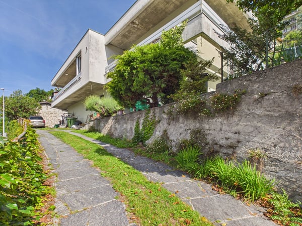 Spaziosa casa multifamiliare con grande potenziale a Riazzino 5