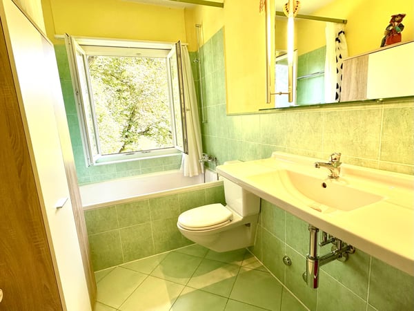 Elegante Attico di 3,5 Locali con Vista sul Lago di Lugano 8