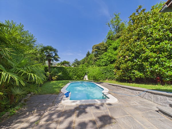 Casa con piscina riscaldata e vista sul fiume - Un'oasi di pace immersa nella natura 10