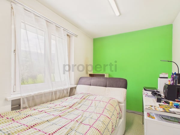 Helle und grosszügige Wohnung mit sonnigem Balkon 8