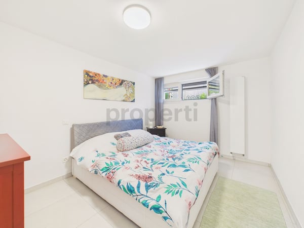 Elegante casa plurifamiliare di 3 appartamenti con giardino, Arbedo-Castione 1