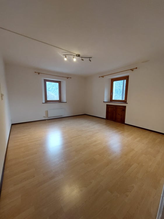 Elegante casa bifamiliare 7.5 locali a Cevio 10