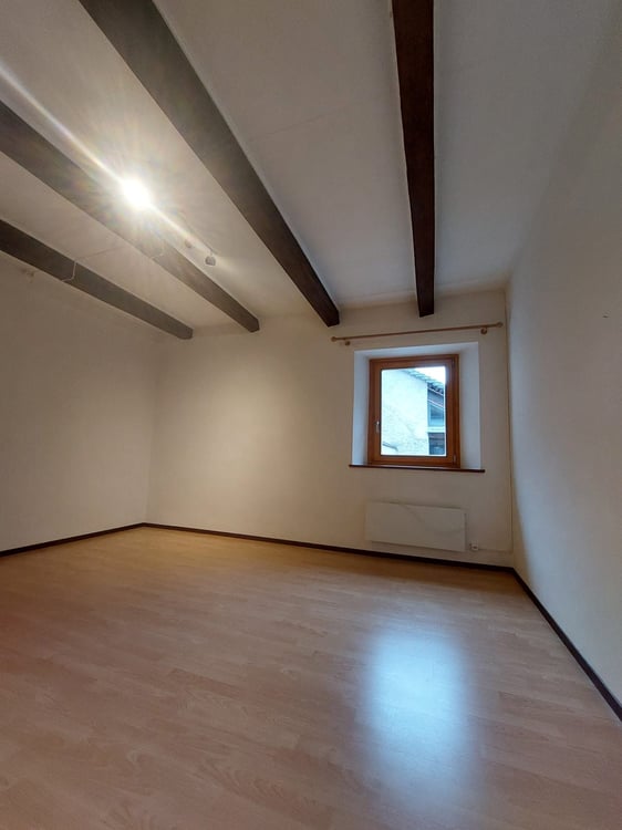 Elegante casa bifamiliare 7.5 locali a Cevio 5