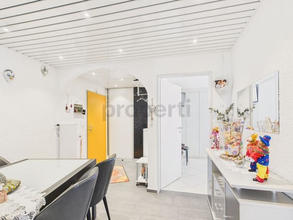 Wohnen mit traumhaftem Mythenblick - attraktive 4.5-Zimmer-Wohnung in Seewen 8