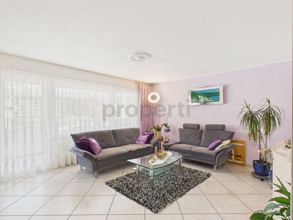 Wohnen mit traumhaftem Mythenblick - attraktive 4.5-Zimmer-Wohnung in Seewen 1