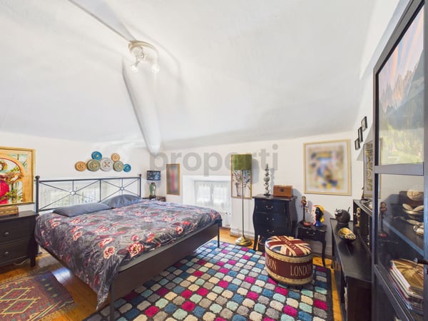 Elegante villa 8.5 locali con finiture di pregio e ampio box auto, Monteceneri 7