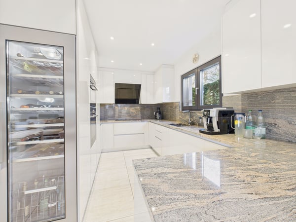 Moderna casa indipendente 8 locali con ampio parcheggio, Cadempino 5